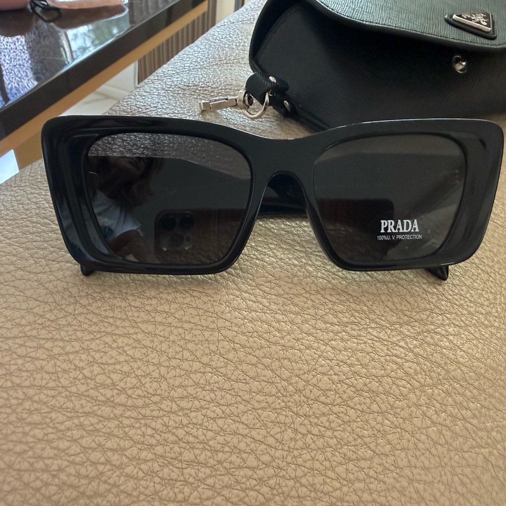 Prada Black Women's Cat-Eye Sunglasses with Silver Logo Accent - Picture 3 of 9
